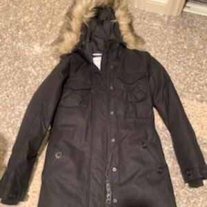 Aritzia Community Paradigm Parka XXS